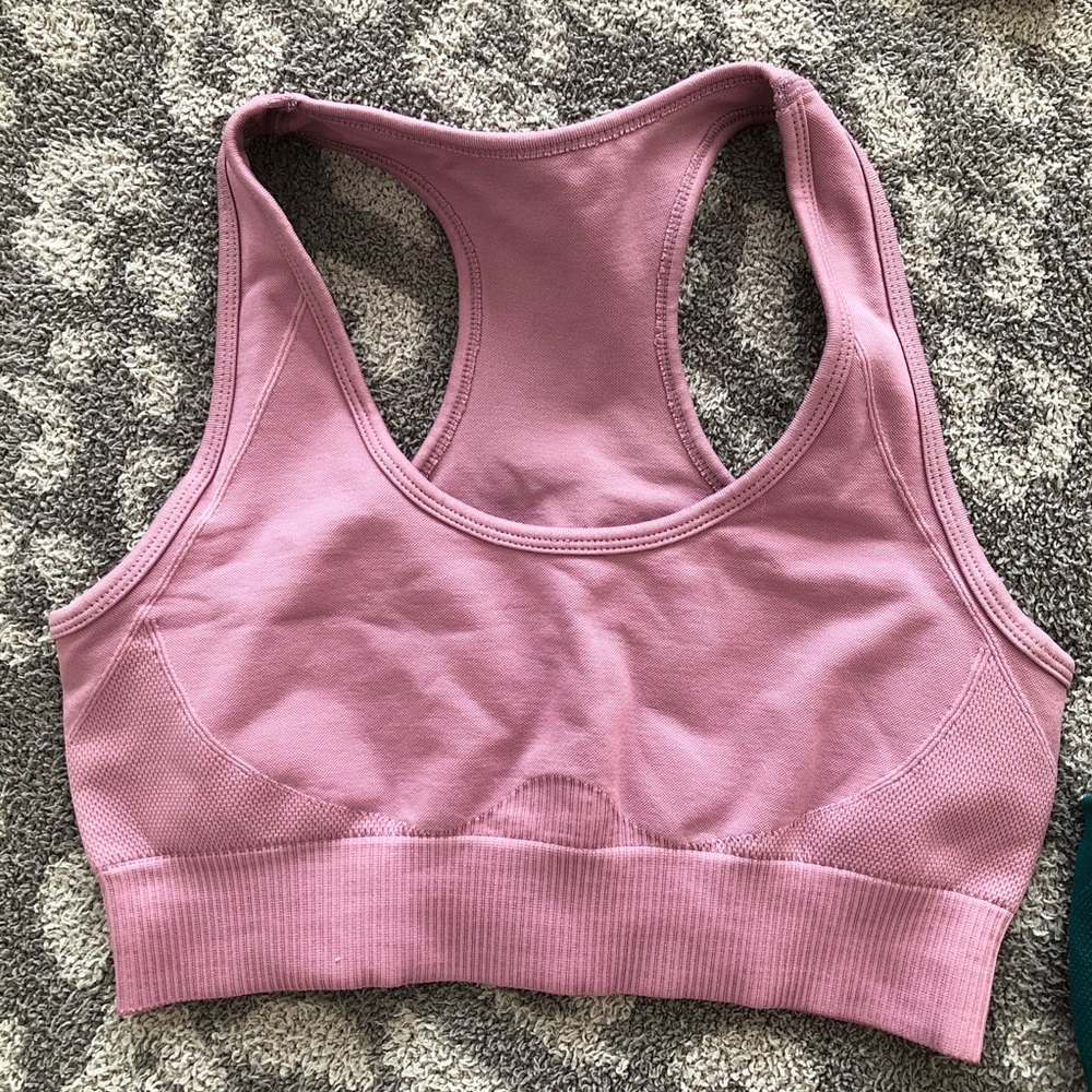 sports bra